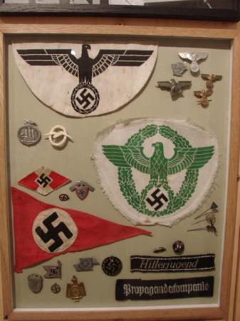 Insignes et fanions du IIIème Reich
